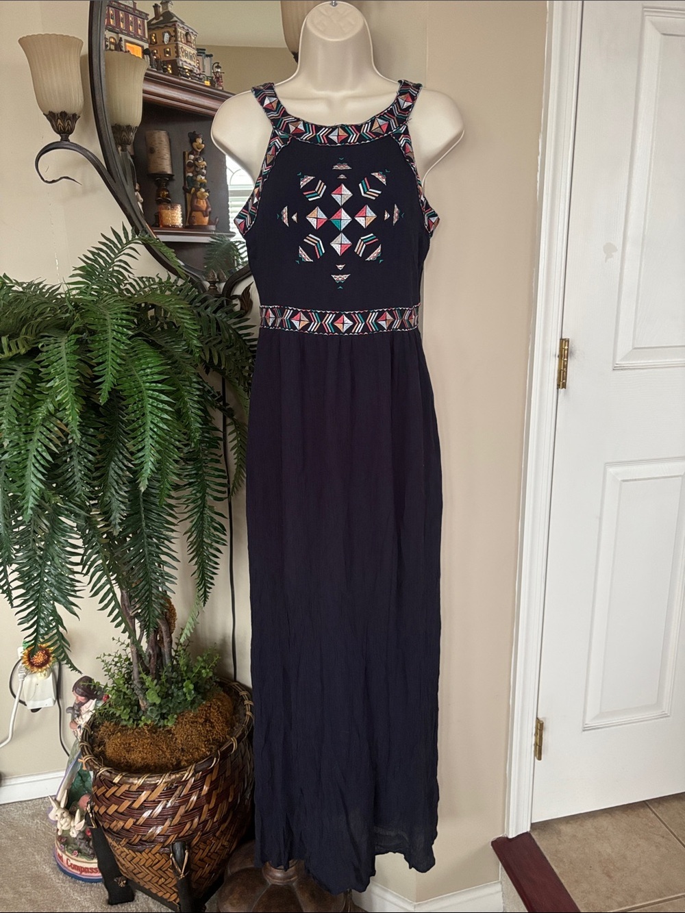 NWOT Cupcakes & Cashmere Navy Blue Maxi Dress Geometric Aztec Embroidered Rayon